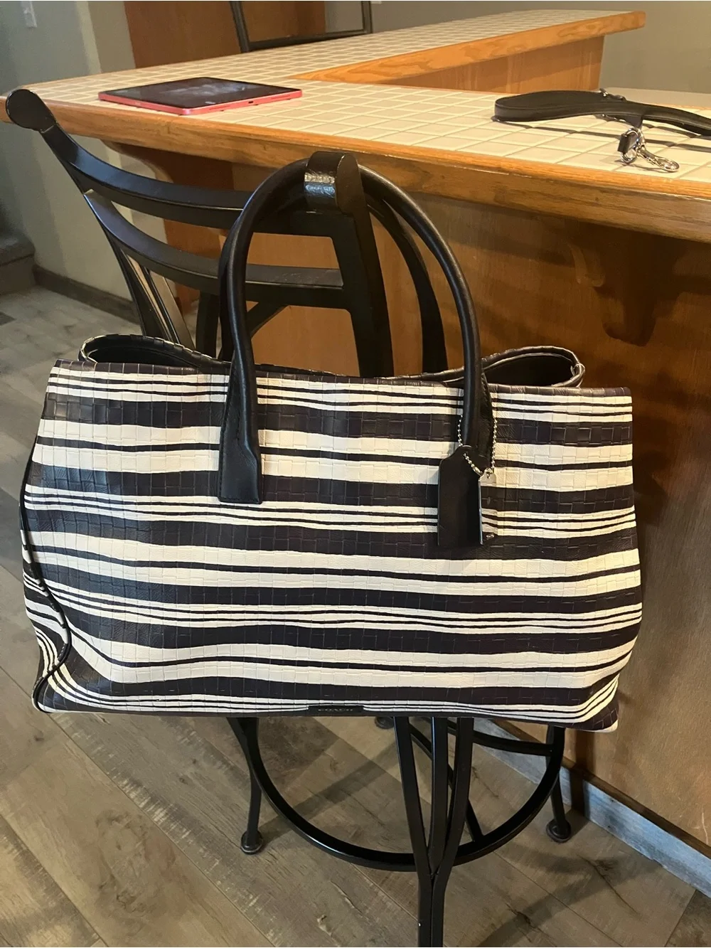 Coach Dark navy and white Leather Trim Interior with Silver Hardware - Picture 7 of 7